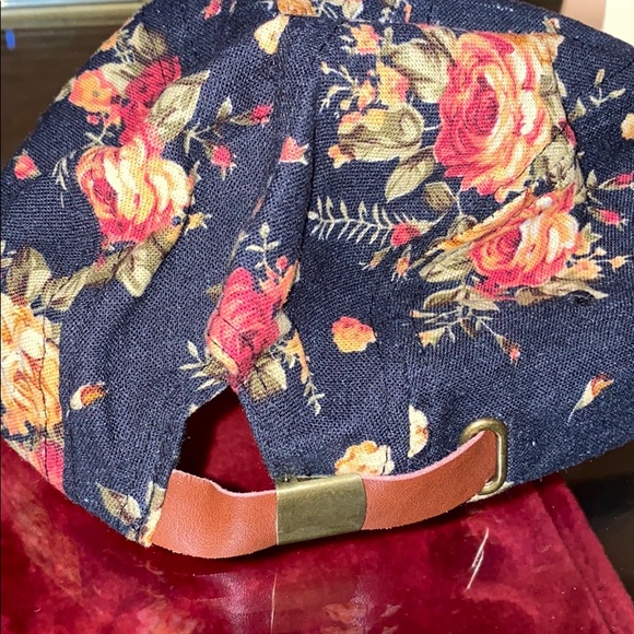 Hat - Picture 2 of 3